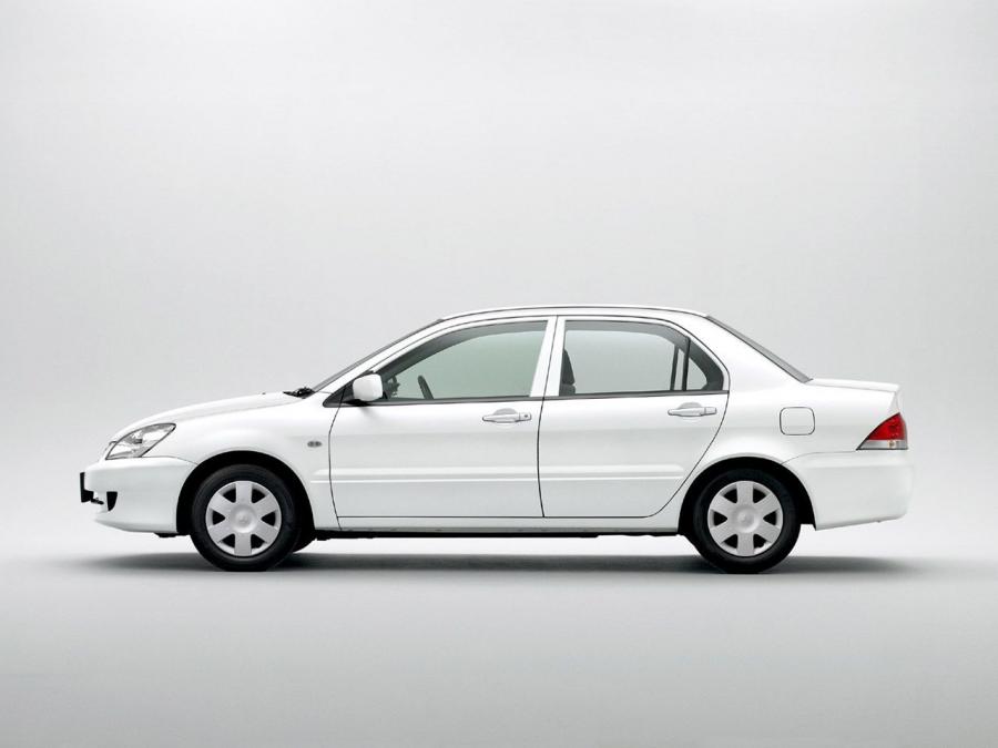  Mitsubishi Lancer MX-E 2010 года  (JP) (фото 5 из 8)